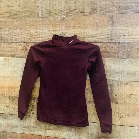 Nike Tops - Nike Active Fit Dry Top